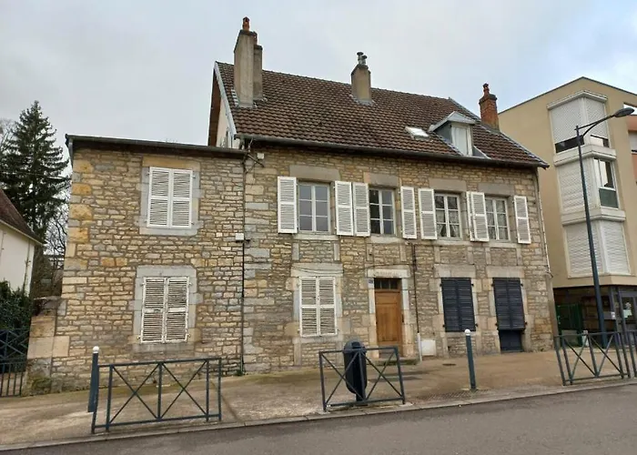 Le Montjoux, Appartement Calme, Toutes Commodites